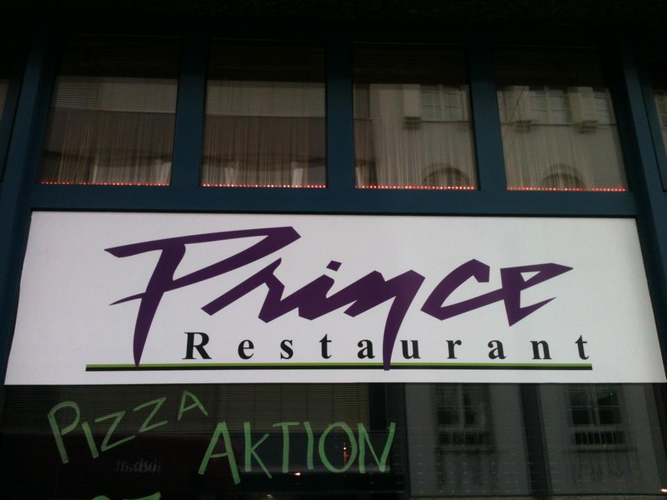 Prince Pizza Aktion restaurant, Innsbruck, 2013. Photograph by author.
